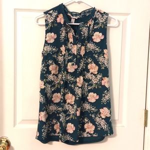 A New Day Medium Sleeveless Blouse
